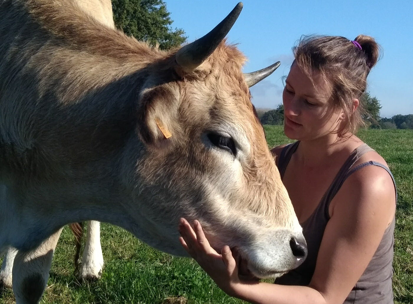 Respect du Vivant : le bien-être animal pour les éleveuses de maraîchines